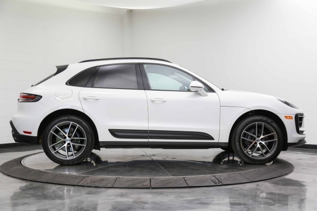 2023 Porsche Macan  6