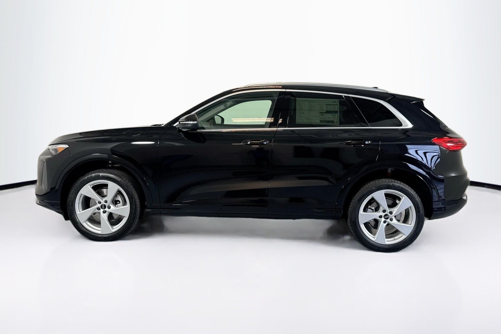 New 2025 Mythos Black Metallic Audi Premium Plus 2.0 TFSI quattro image 8