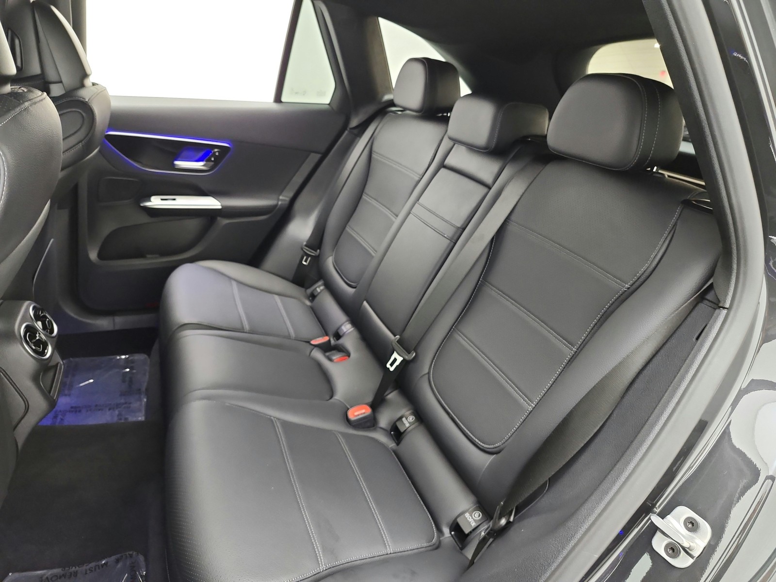 Certified Used 2026 Graphite Grey Metallic Mercedes-Benz GLC 300 SUV image 13