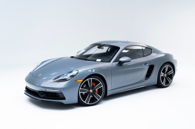 2025  718 Cayman S in , 