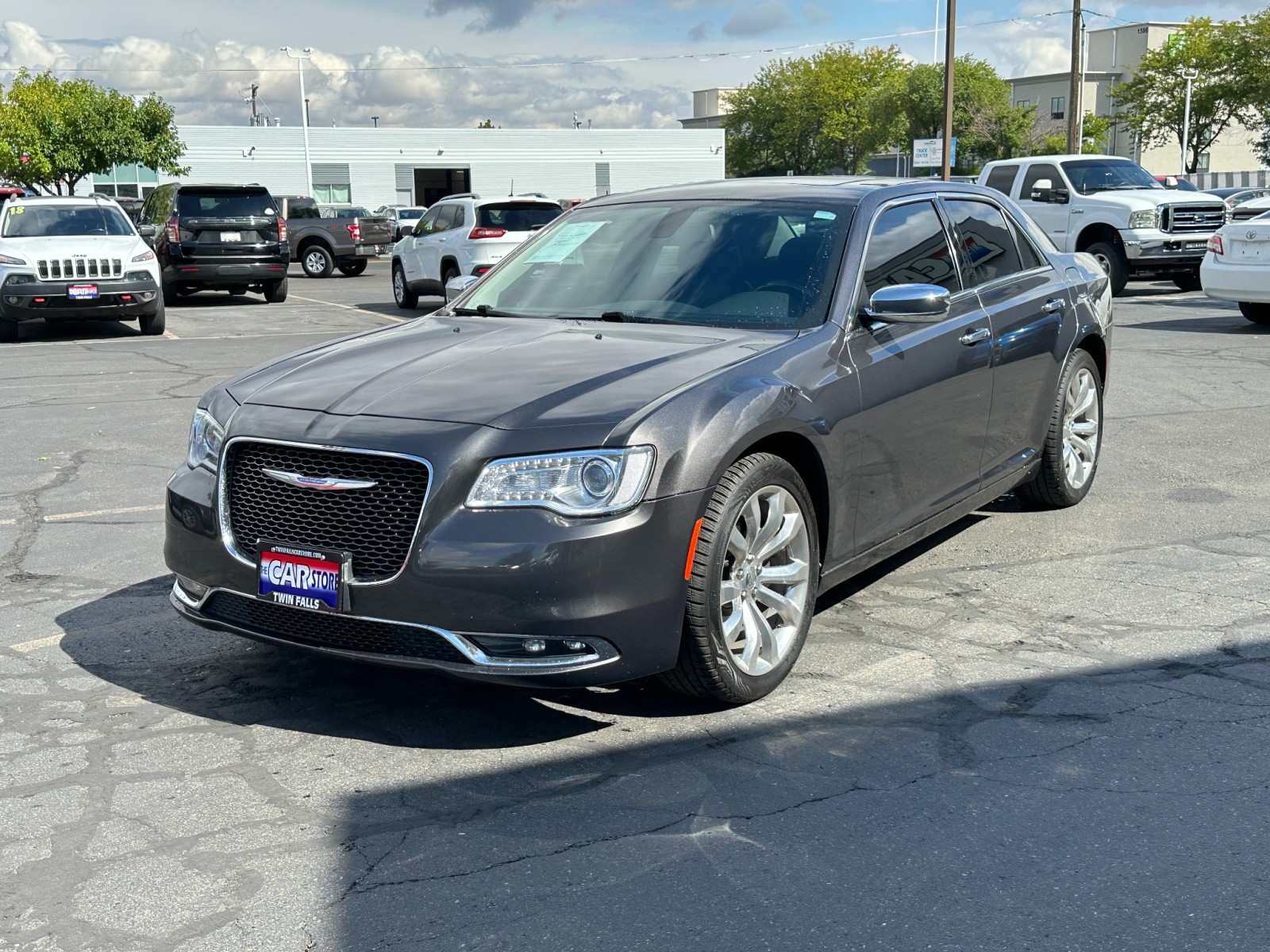 2018 Chrysler 300 Limited 11