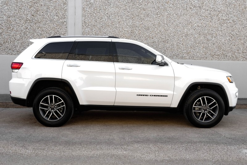 2020 Jeep Grand Cherokee Limited in Farmers Branch, Texas