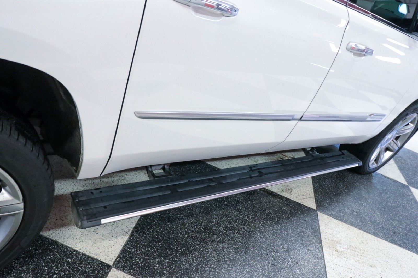 Used Car 2019 Cadillac Escalade Esv  Premium Luxury For Sale Under $35,000 In Austin, Texas