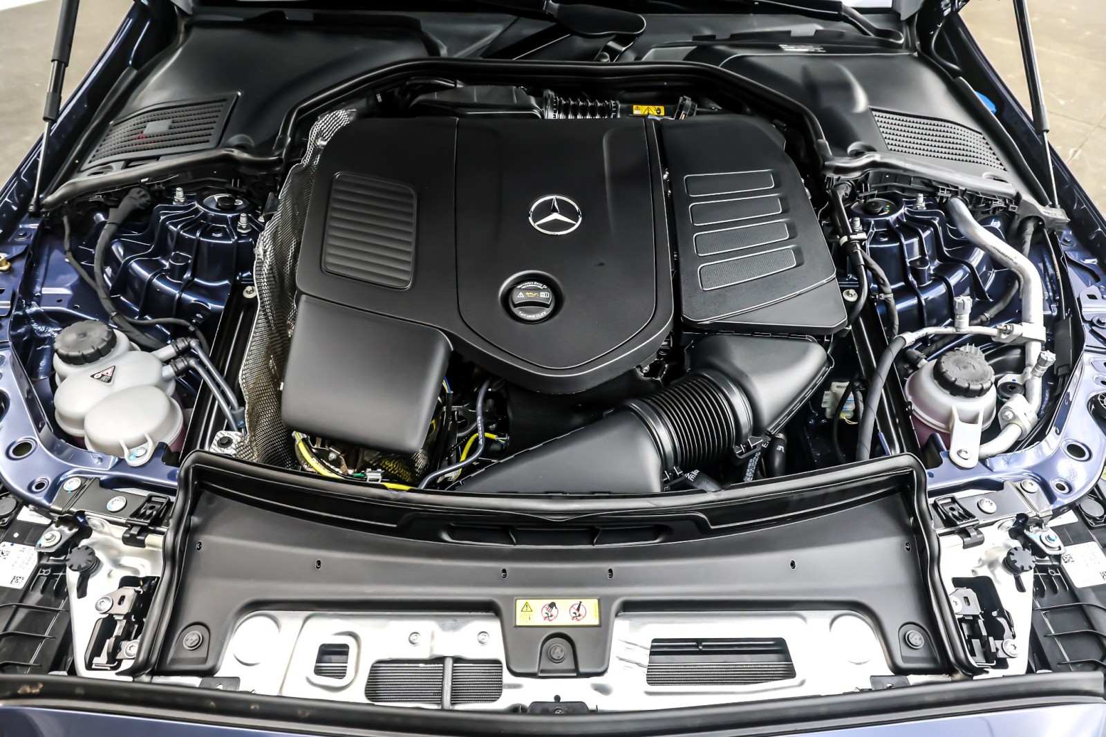 New 2026 Twilight Blue Metallic Mercedes-Benz C 300 image 11