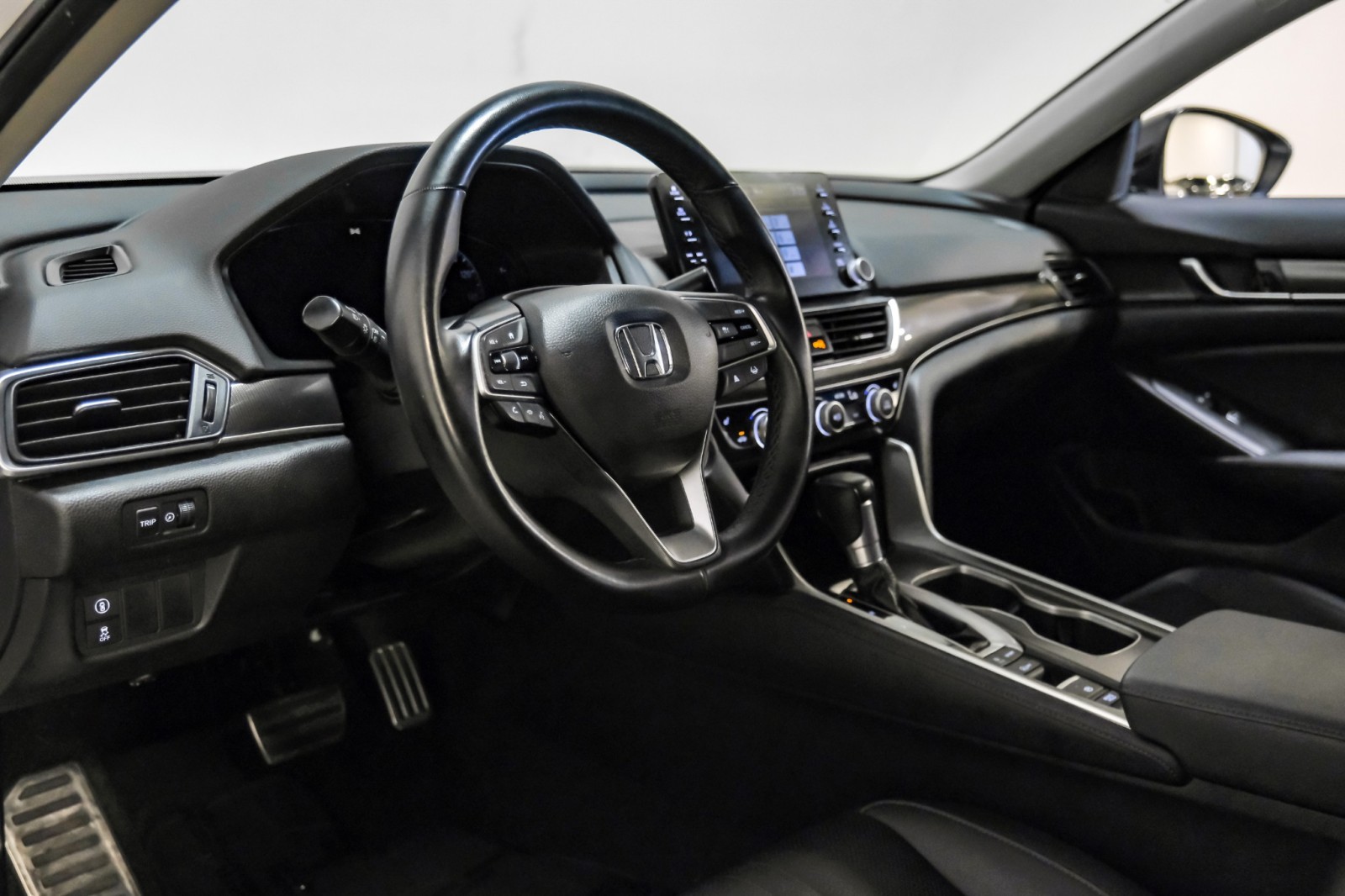 2021 Honda Accord Sedan Sport SE Heated Seats 19 Wheels 13