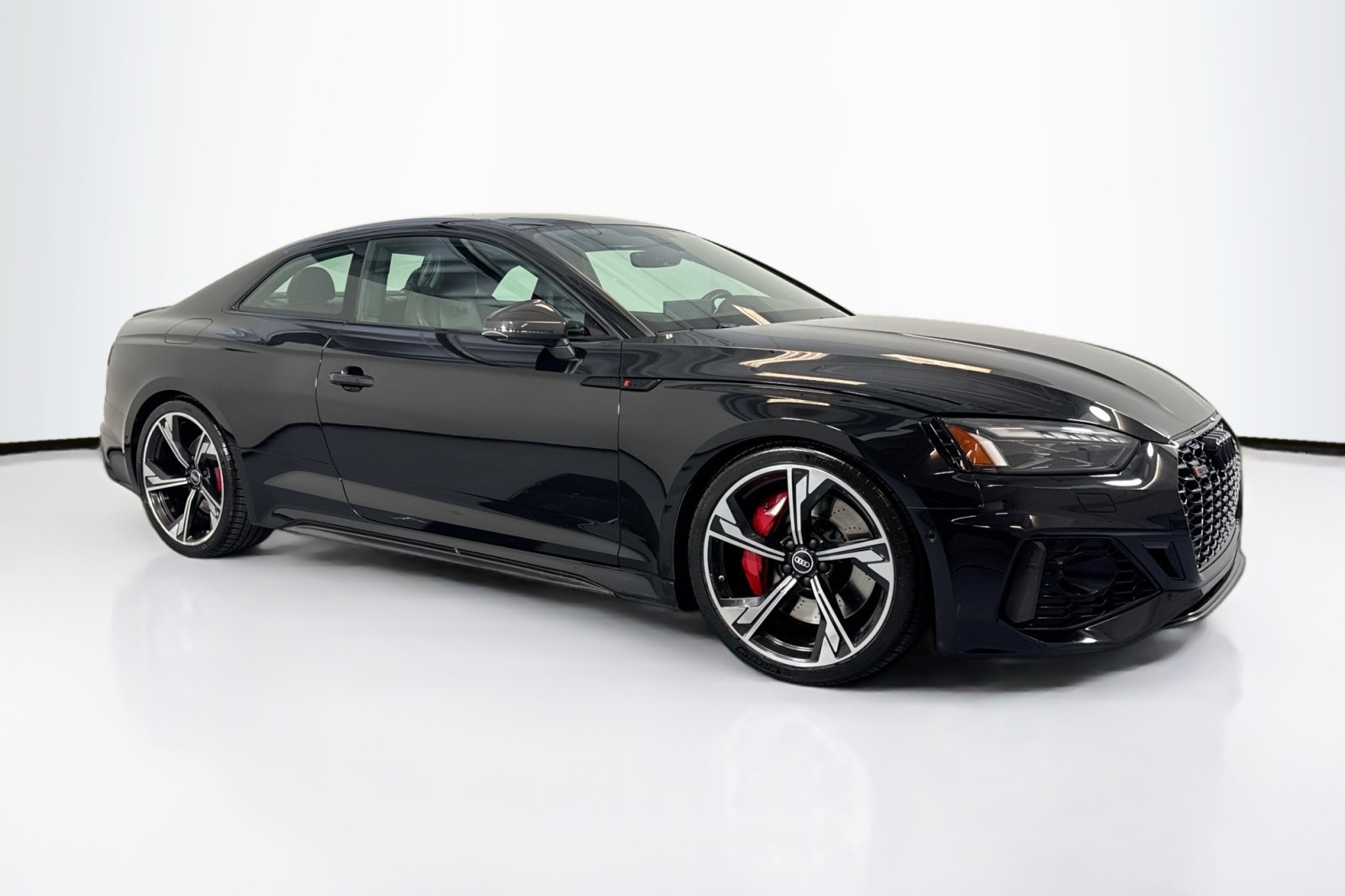 Used 2022 Mythos Black Metallic Audi  image 3
