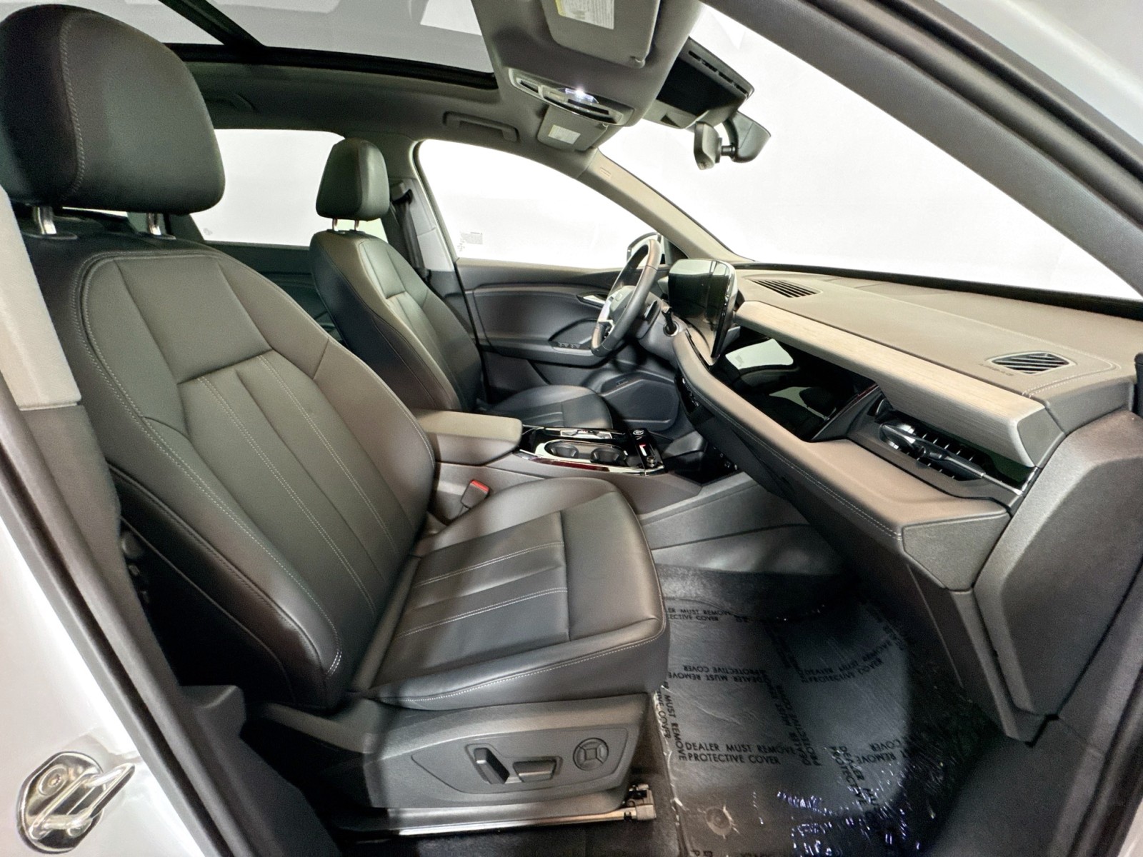 Used 2025 Glacier White Metallic Audi Premium image 25