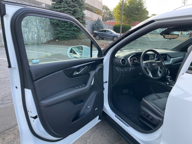 2019 Chevrolet Blazer Premier 30