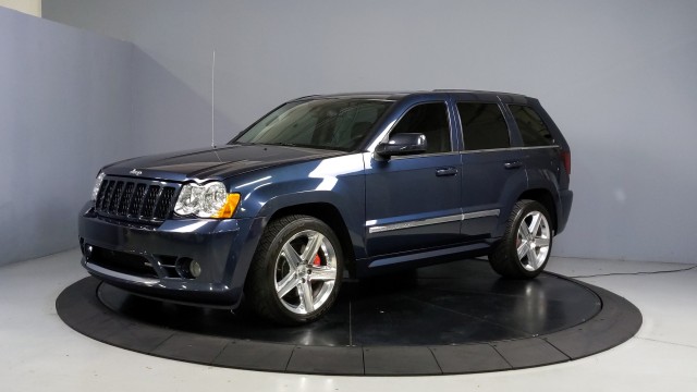 2010 Jeep Grand Cherokee SRT-8 3