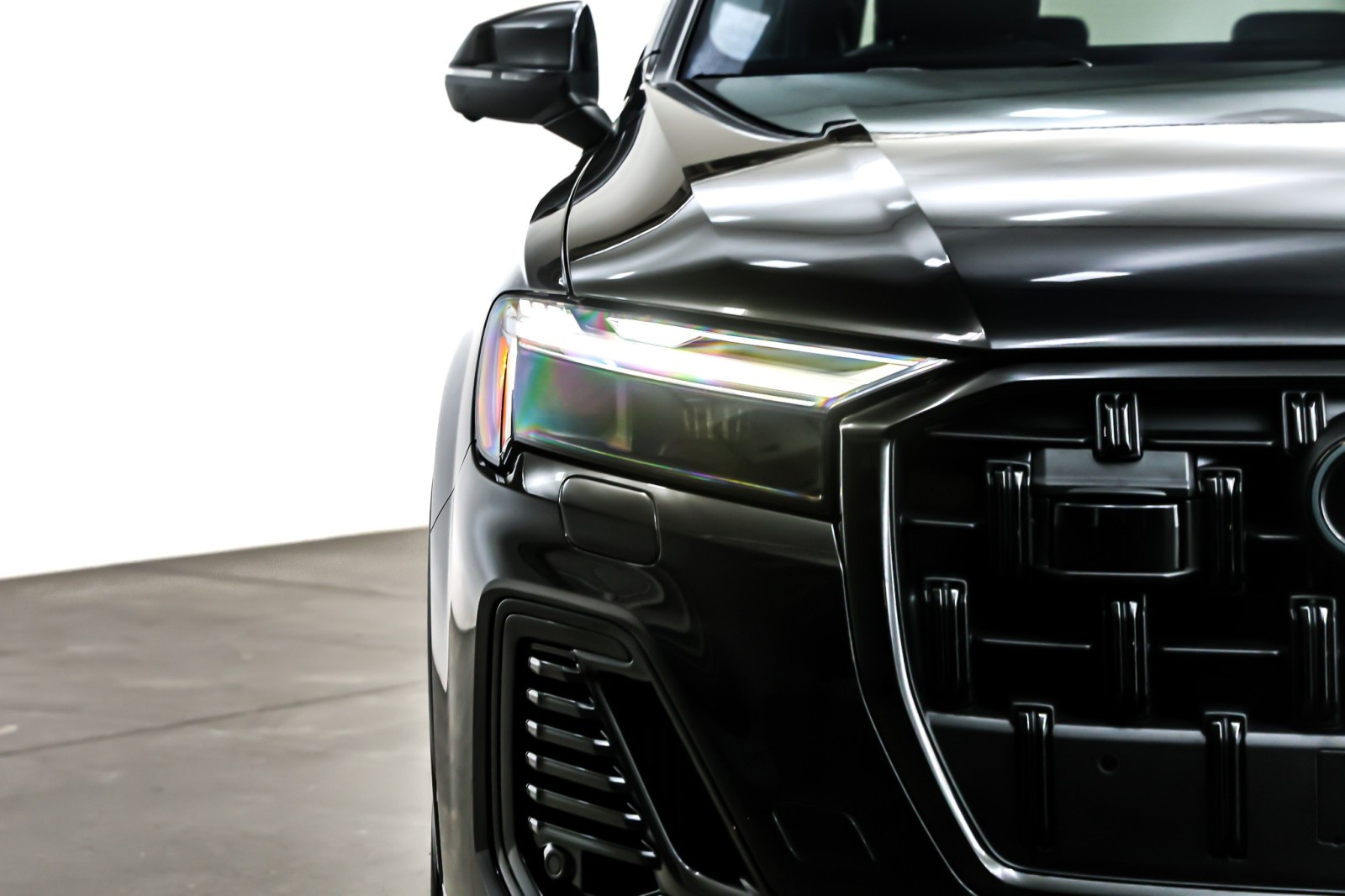 Used 2025 Mythos Black Metallic Audi Premium Plus 55 TFSI quattro image 15