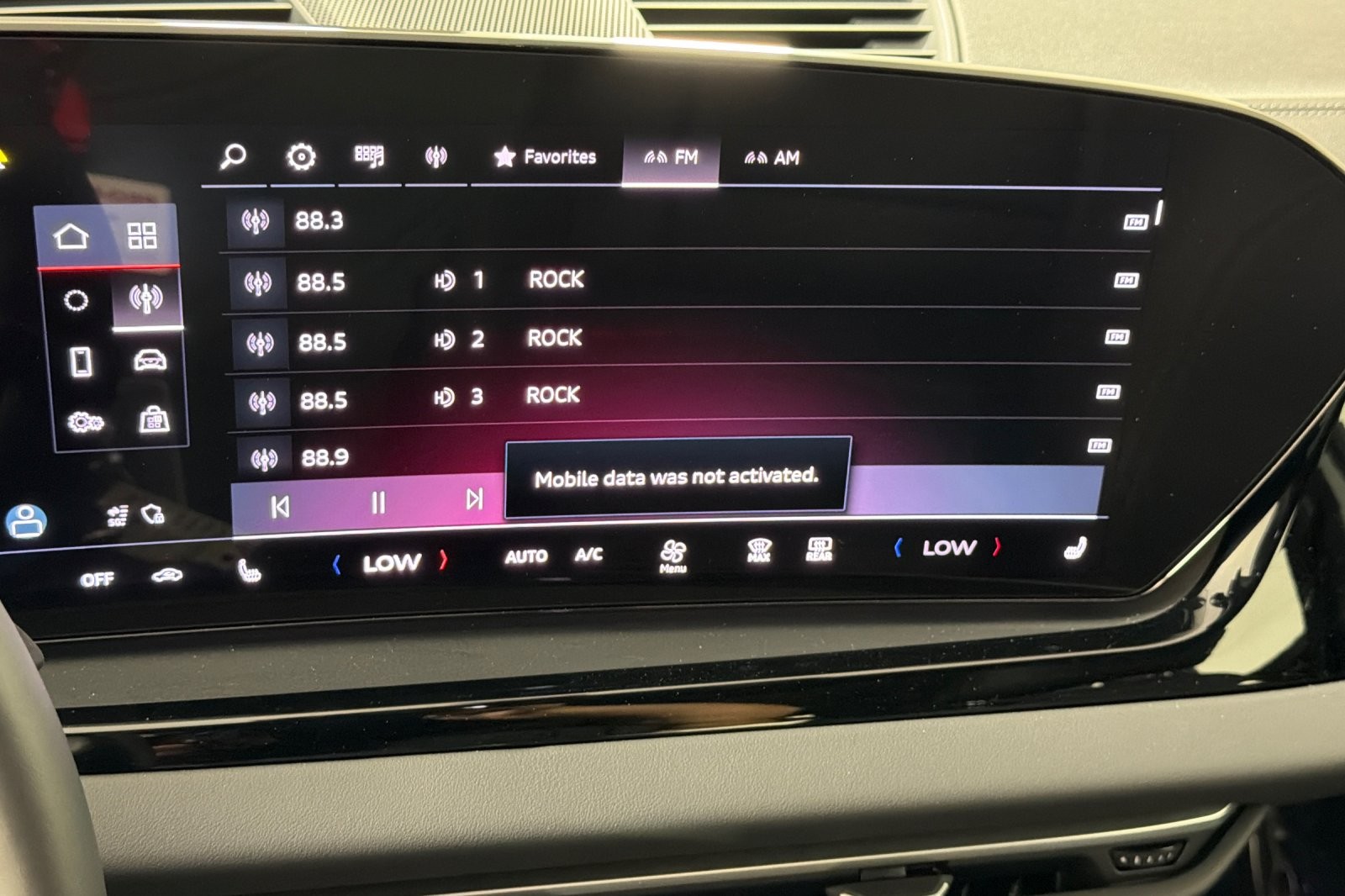 Used 2025 Arkona White Audi Premium 2.0 TFSI quattro image 16