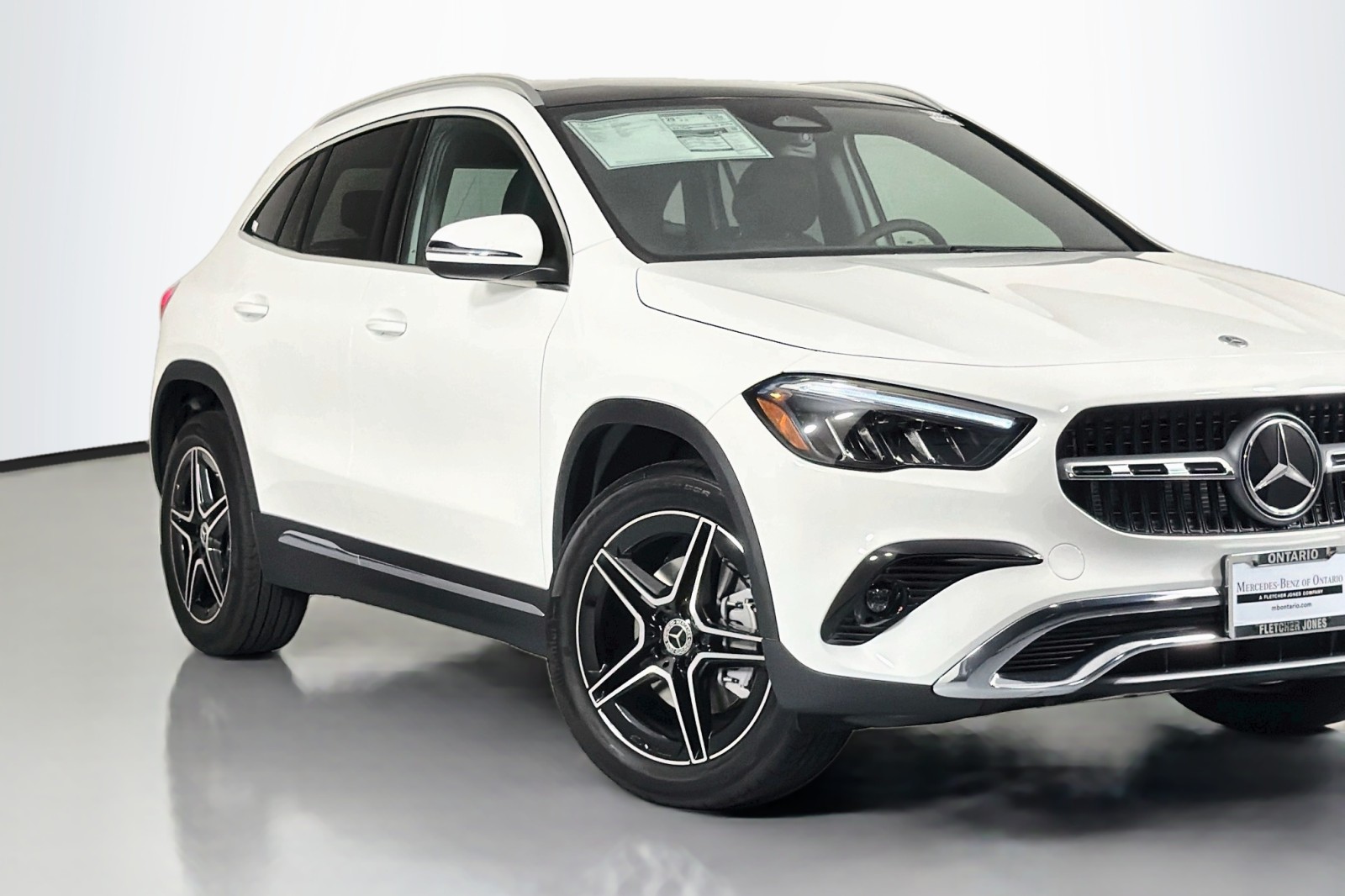 New 2026 Polar White Mercedes-Benz GLA 250 SUV image 13