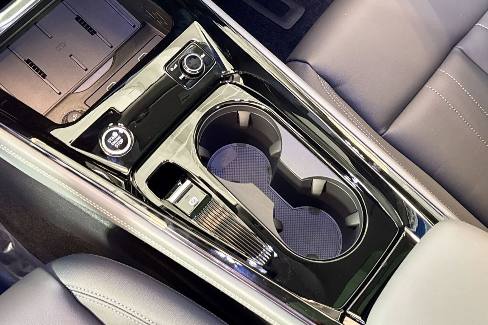 New 2026 Glacier White Metallic Audi S line image 15