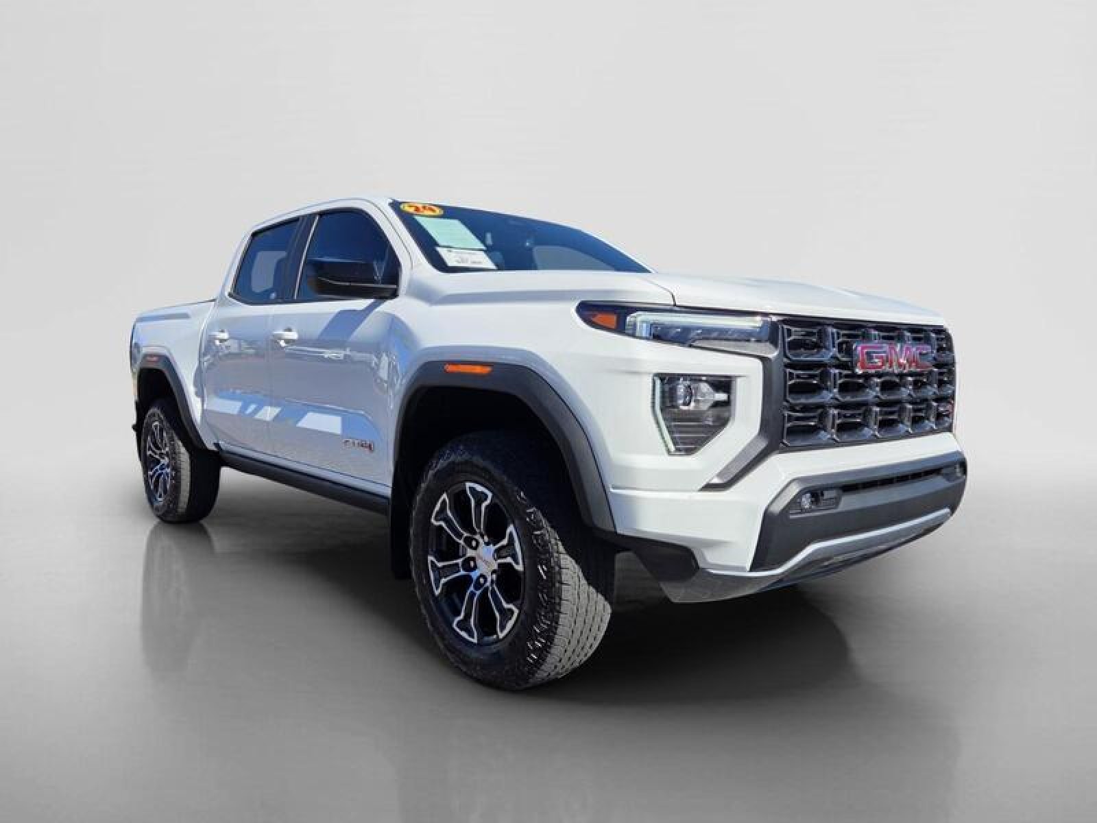 Used 2024 WHITE GMC 4WD Crew Cab AT4 image 7