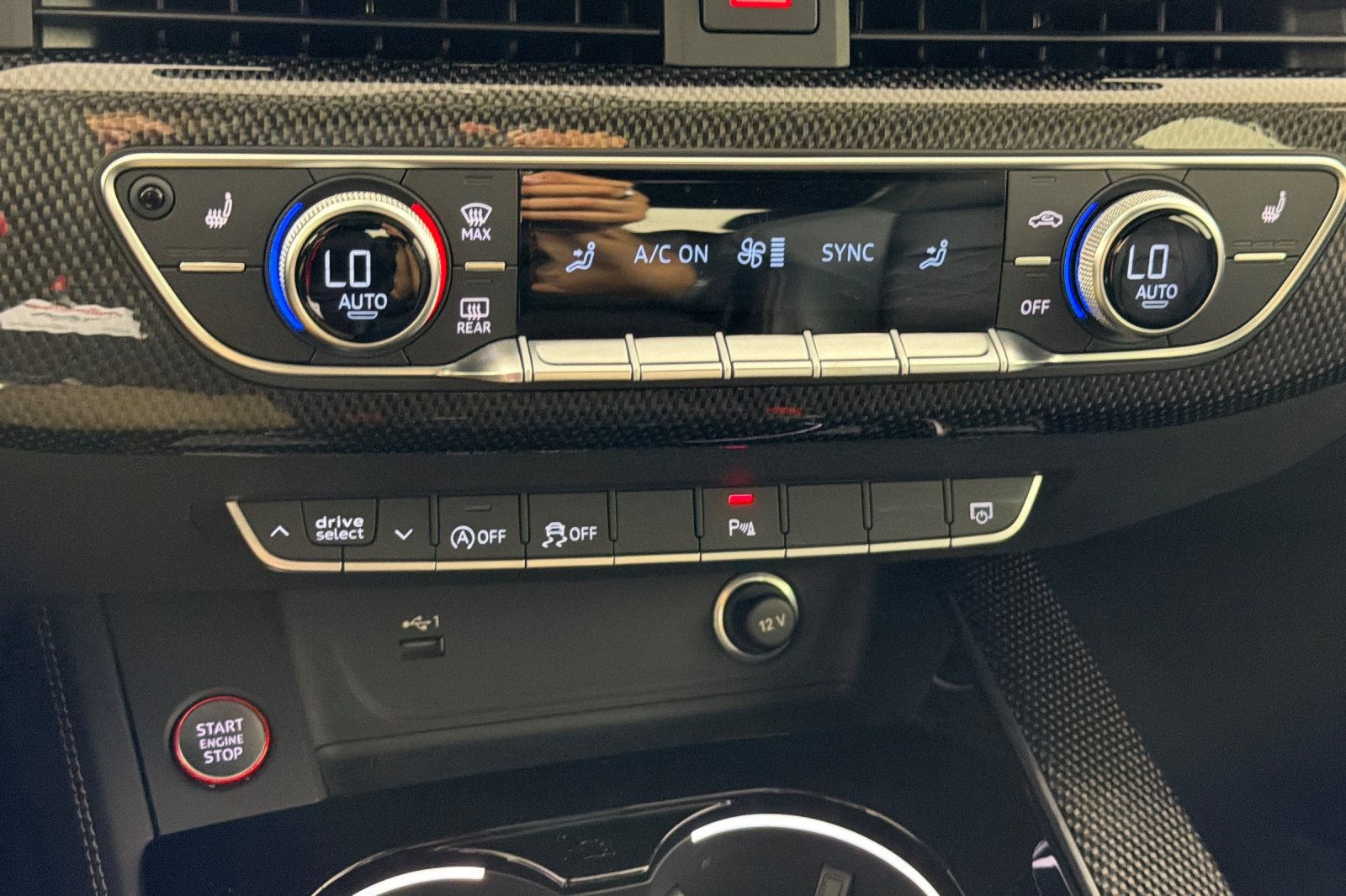 Used 2023 Daytona Gray Pearl Effect Audi Premium Plus 3.0 TFSI quattro image 19