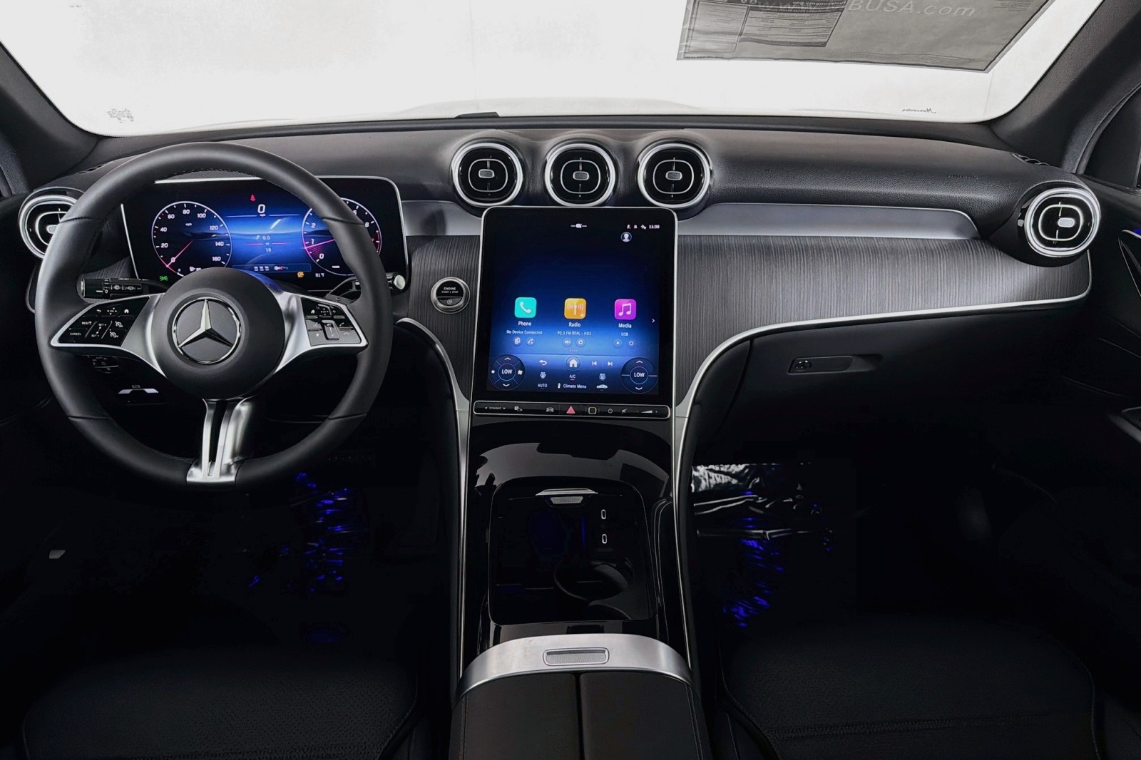 New 2026 Black Mercedes-Benz GLC 300 4MATIC® SUV image 4