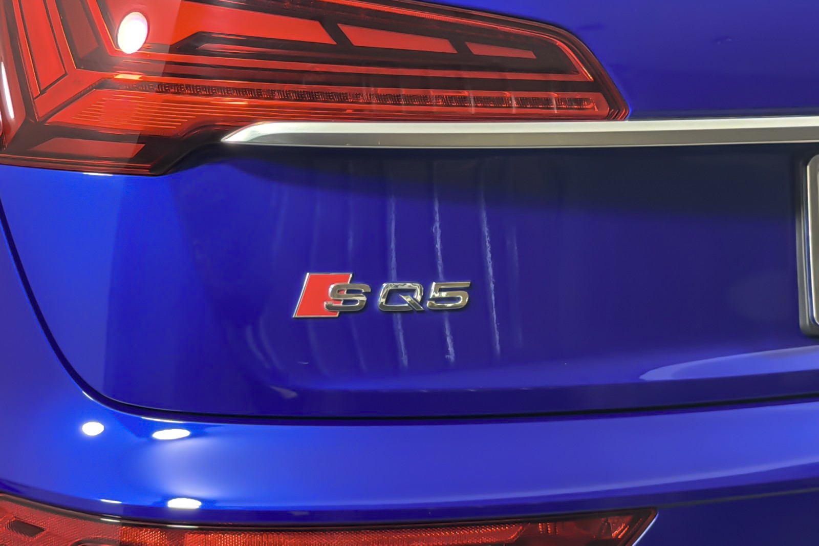 Used 2023 Ultra Blue Metallic Audi Premium Plus 3.0 TFSI quattro image 26