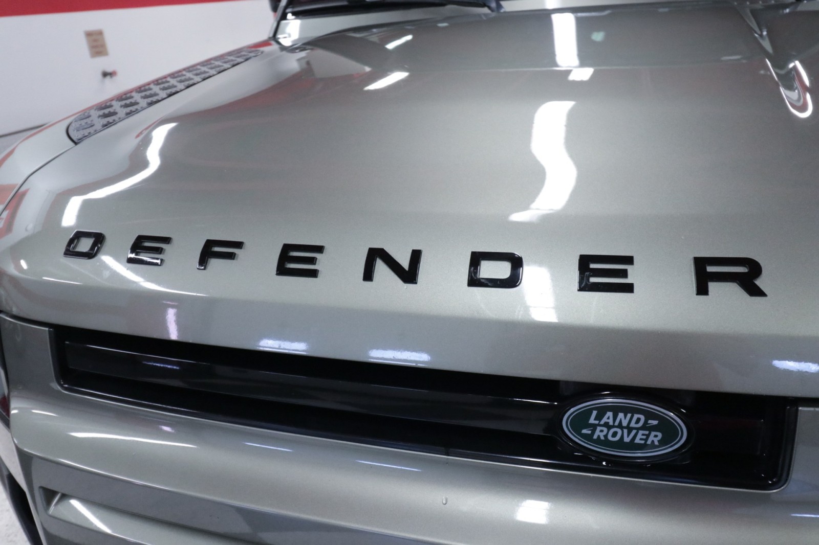 Used Car 2020 Land Rover Defender  Se For Sale Under $40,000 In Austin, Texas