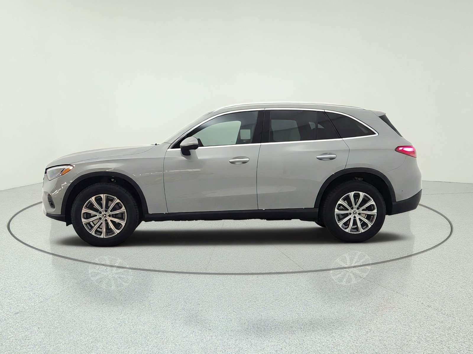 New 2027 MANUFAKTUR Alpine Grey Mercedes-Benz GLC 300 SUV image 8