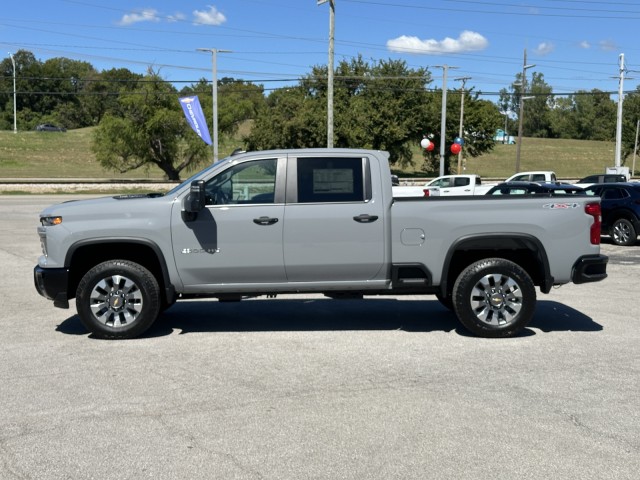 2025 Chevrolet Silverado 2500HD Custom 6