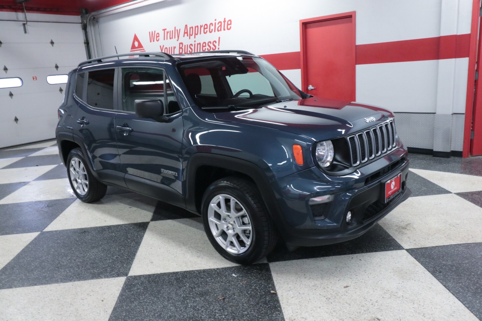 Used Car 2022 Jeep Renegade  Latitude For Sale Under $20,000 In Austin, Texas