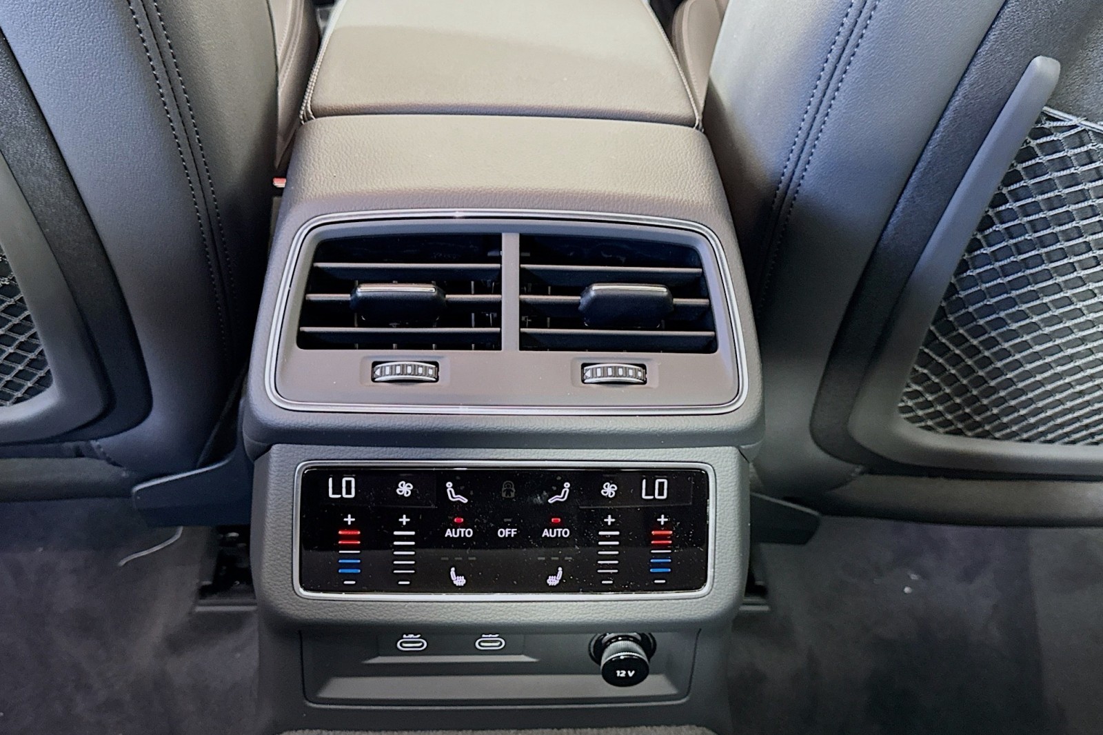 New 2025 Mythos Black Metallic Audi Premium Plus 45 TFSI quattro image 23