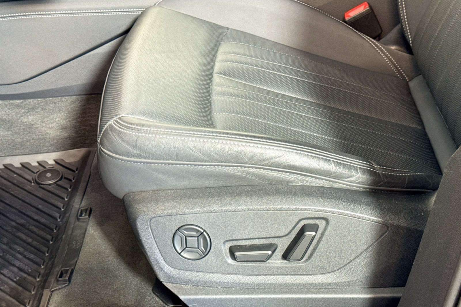 Used 2024 Chronos Gray Metallic Audi Premium Plus image 17