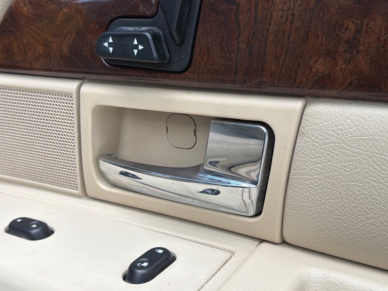 2007 Mercury Grand Marquis LS LOW MILES 52,599 1 OWNER in ,