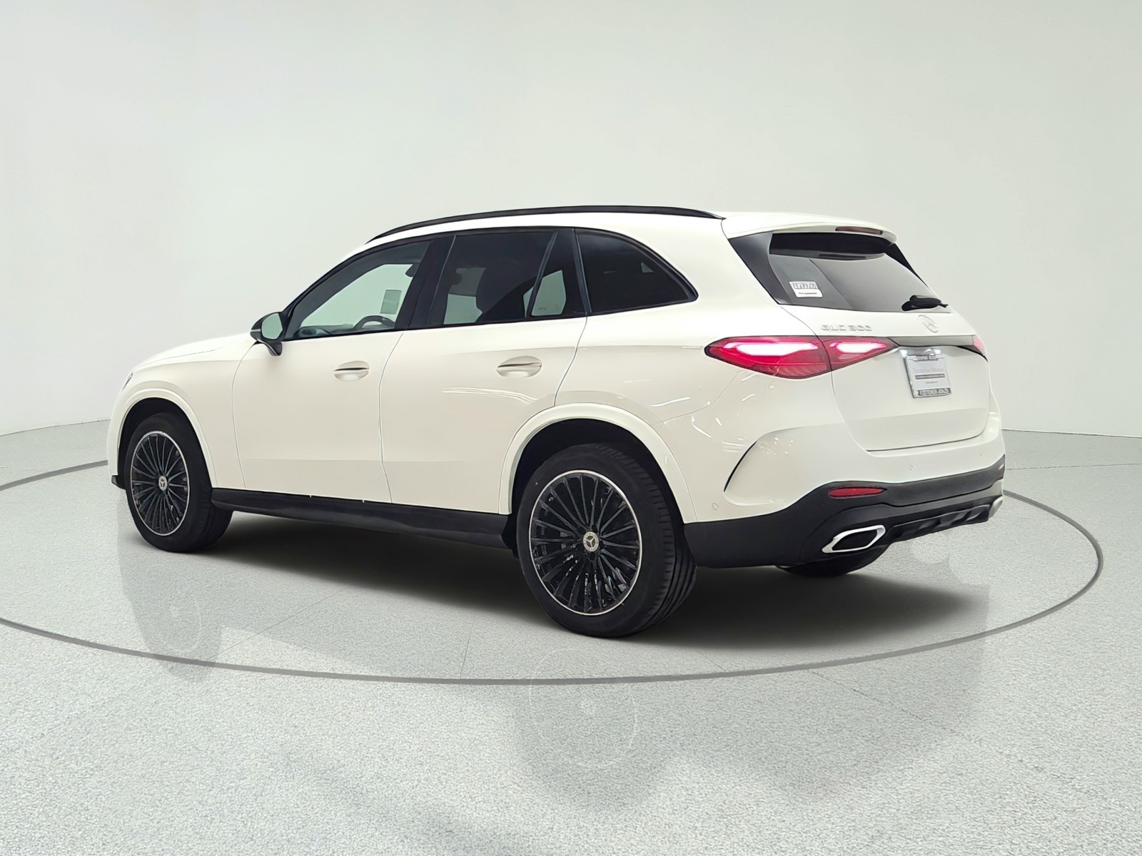 New 2027 Polar White Mercedes-Benz GLC 300 SUV image 7