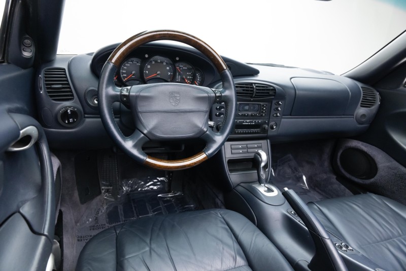 2000 Porsche 911 Carrera Carrera in , 