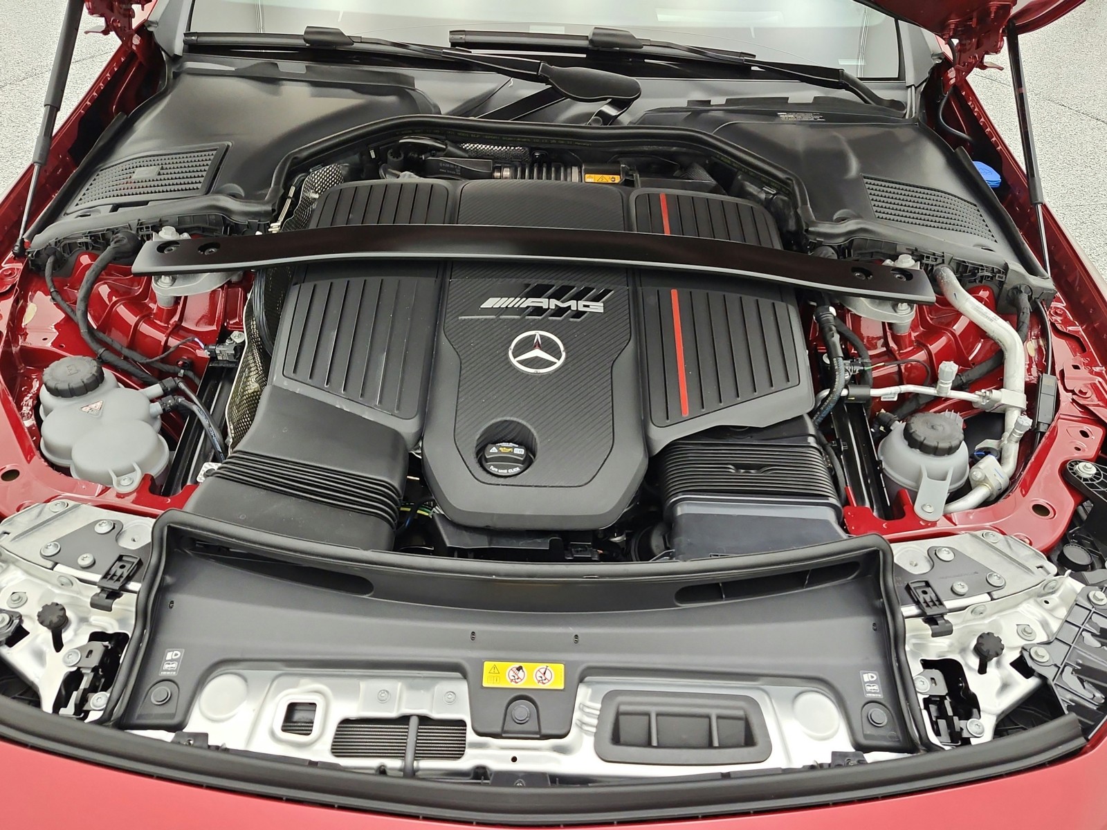 New 2026 MANUFAKTUR Patagonia Red Metallic Mercedes-Benz AMG® CLE 53 4MATIC+ Cabriolet image 13