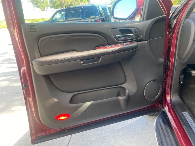 2007 Cadillac Escalade EXT LOW MILES 13,852 1 OWNER 4WD in , 
