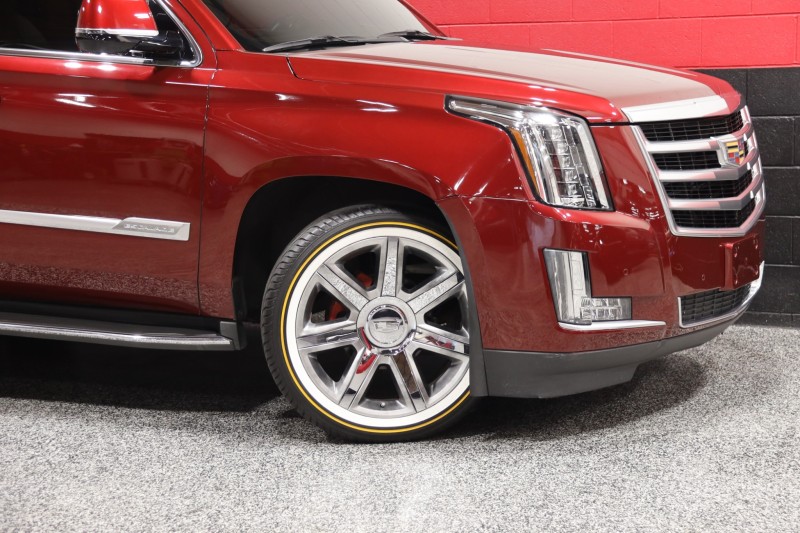 2016 Cadillac Escalade Luxury Collection 4dr Suv in , 