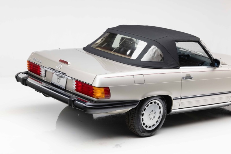 1989 Mercedes-Benz 560-Series 560 SL in ,