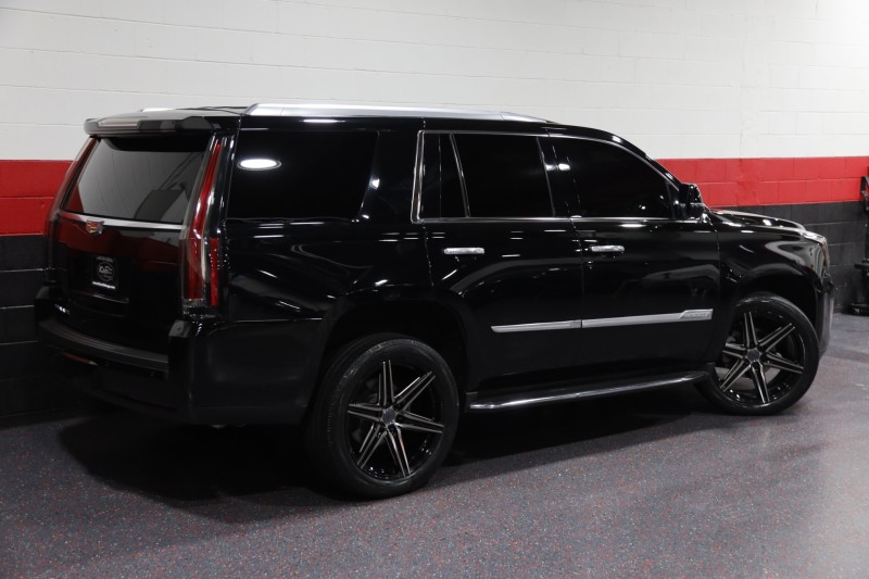 2016 Cadillac Escalade Luxury Collection 4WD 4dr Suv in , 