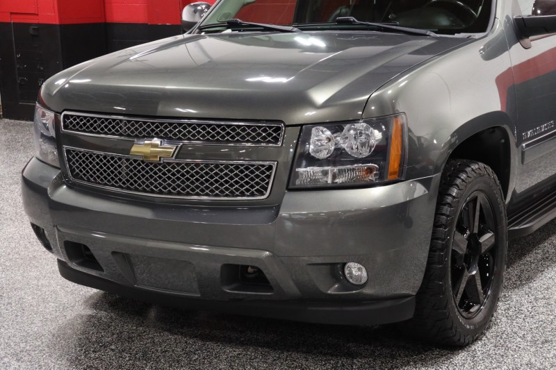 2011 Chevrolet Avalanche 4WD LTZ 4DR Truck in , 