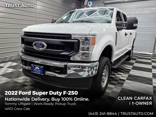 Oxford White 2022 Ford F-250 Super Duty Pickup Truck Four-Wheel Drive