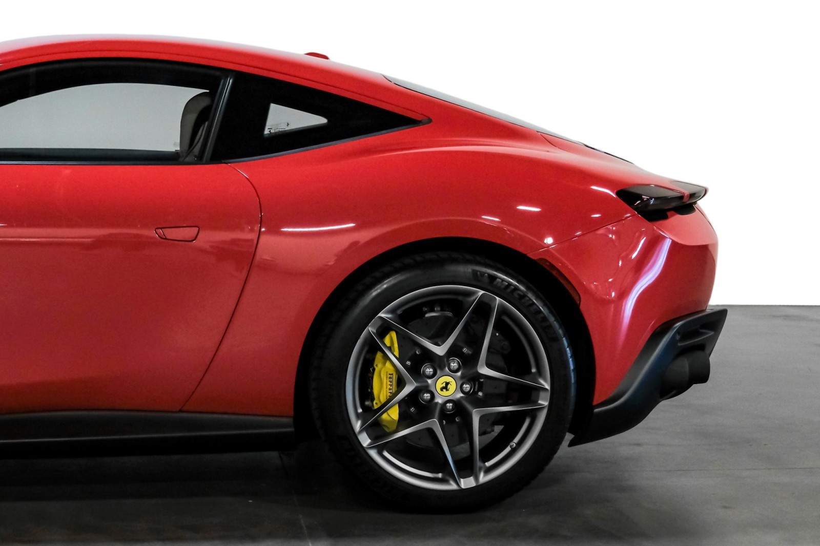 2021 Ferrari Roma  12