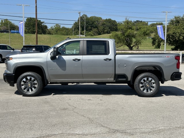 2025 Chevrolet Silverado 2500HD Custom 6