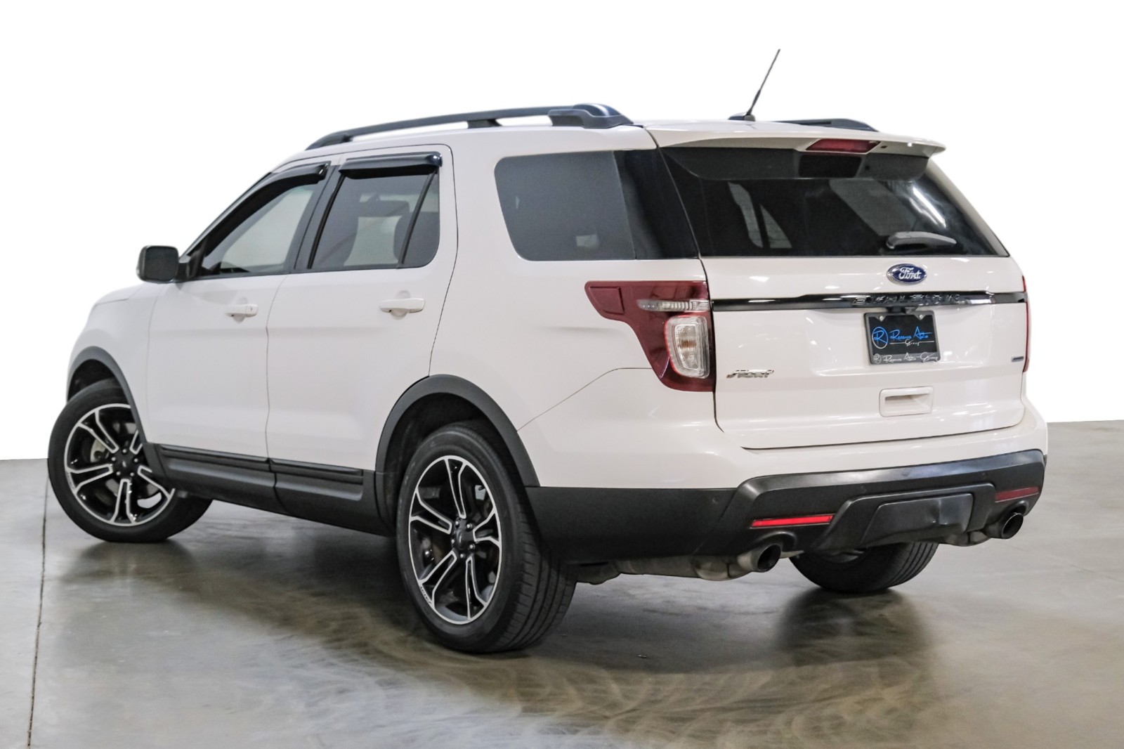 2015 Ford Explorer 4WD Sport 401Apkg PanoRoof PremiumAlloys 3rdRowSeat 8