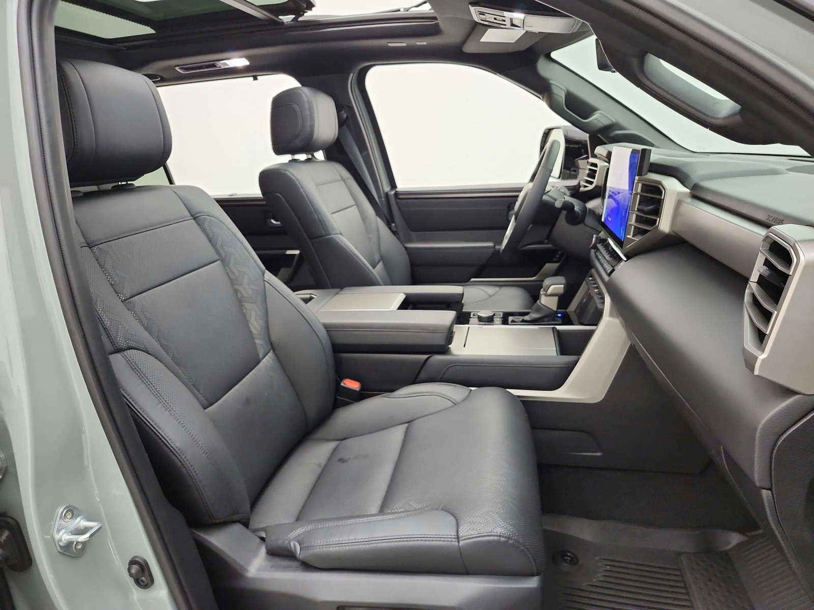 Used 2025 Lunar Rock Toyota Limited image 19