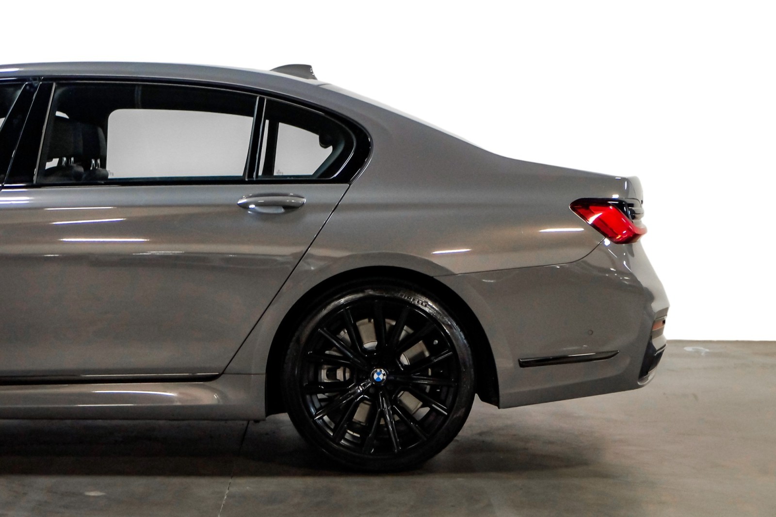 2021 BMW 7 Series 750i xDrive AWD MSport 20Alloys DrvngAsstProPkg Sh 10