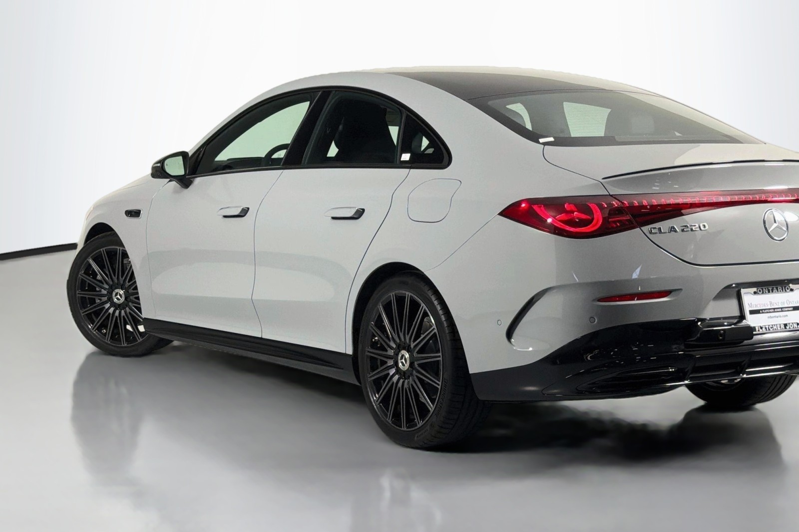 New 2027 MANUFAKTUR Alpine Grey Mercedes-Benz CLA 220 Hybrid FWD image 14
