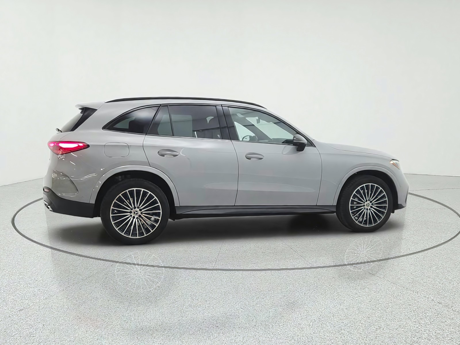 New 2027 MANUFAKTUR Alpine Grey Mercedes-Benz GLC 300 SUV image 3