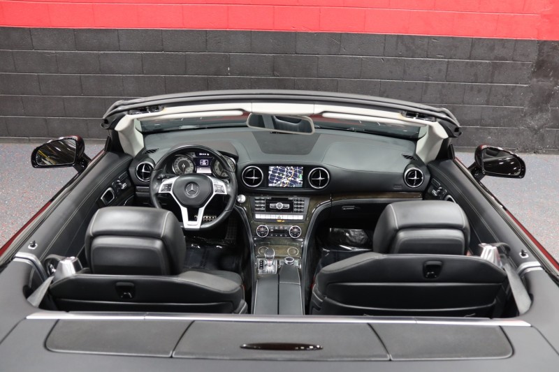 2013 Mercedes-Benz SL550 2dr Convertible in , 