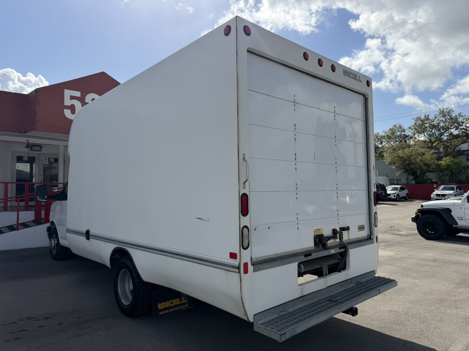 2016 Chevrolet Express - $20,977