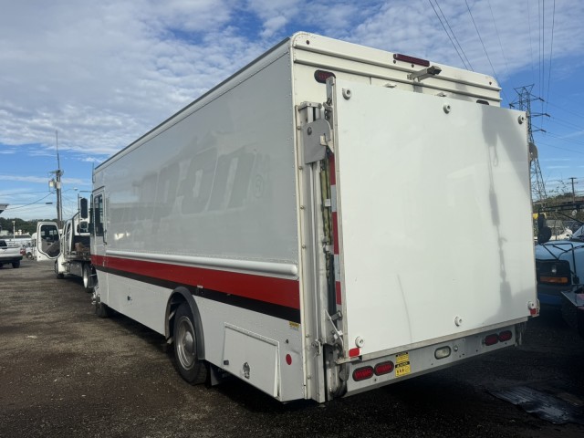 2018 Freightliner MT55 20' Step Van w2000lb Liftgate  in , 