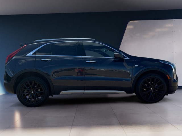 2022 Cadillac XT4 FWD Premium Luxury 6