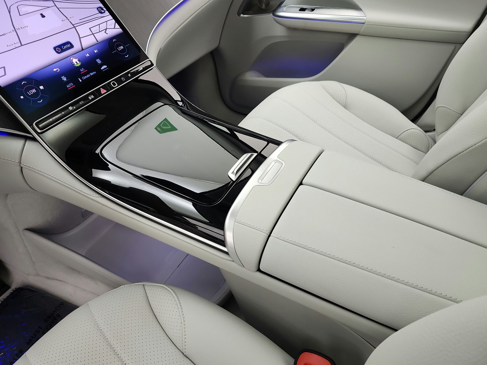 New 2026 Polar White Mercedes-Benz EQE 320+ image 10