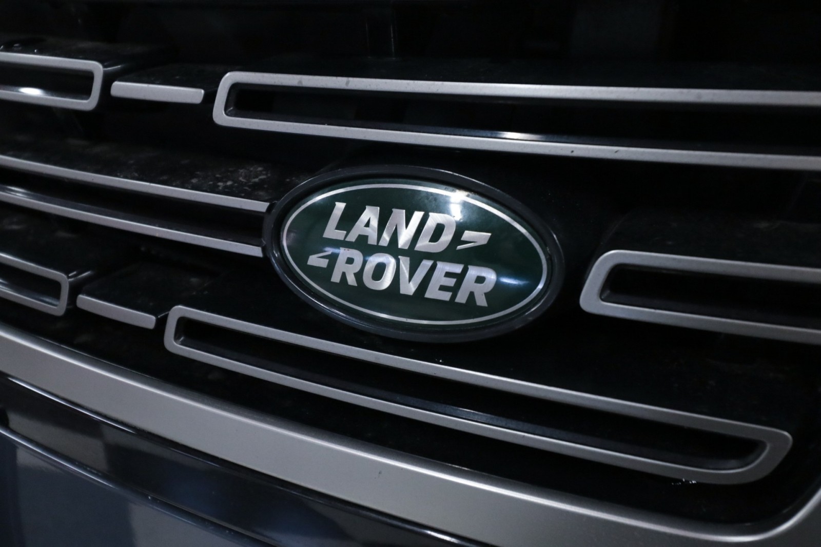 Used Car 2024 Land Rover Range Rover  Se For Sale Under $90,000 In Austin, Texas
